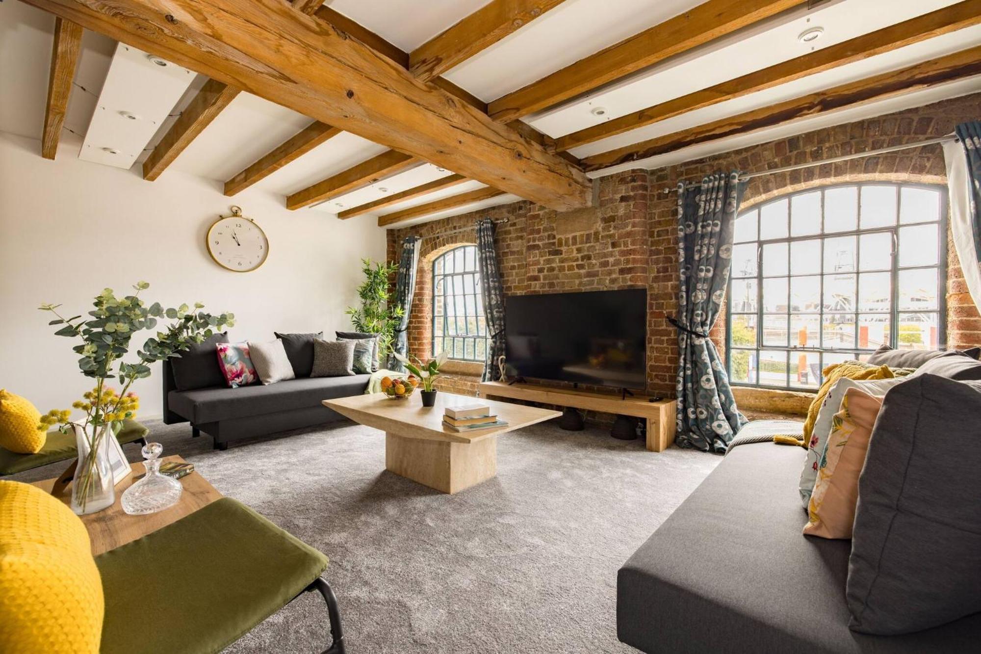 Wild Roses Serviced Apartments - Excel Warehouse 2 London Exterior photo